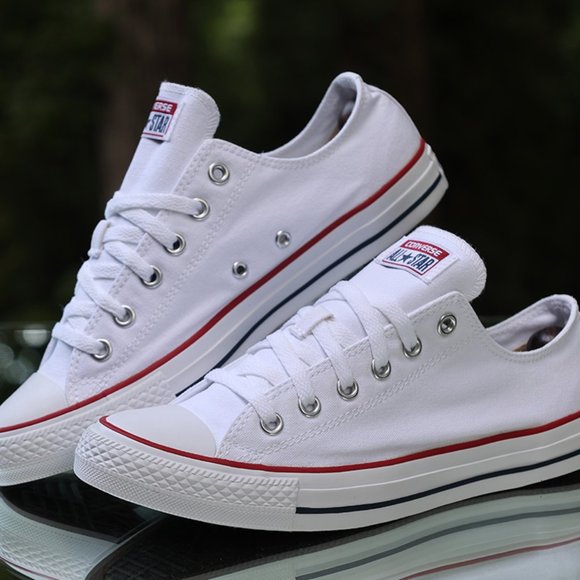 Converse Chuck Taylor All Star Low Men’s Size 8
